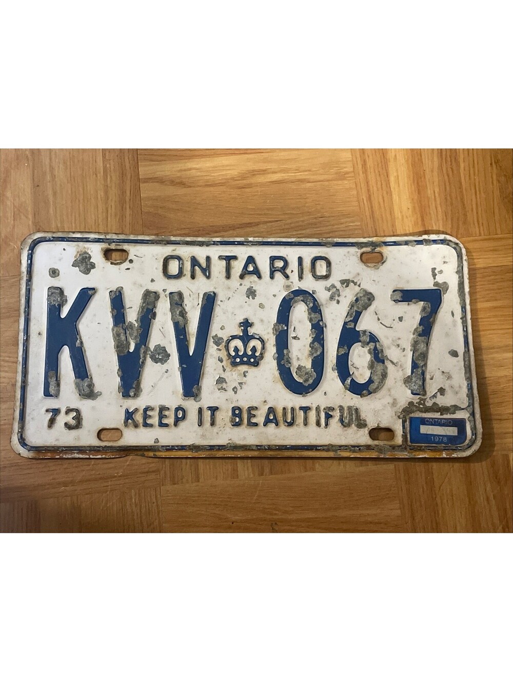 Ontario ON Canada License Plate KVV 067 Expired 1973 1978